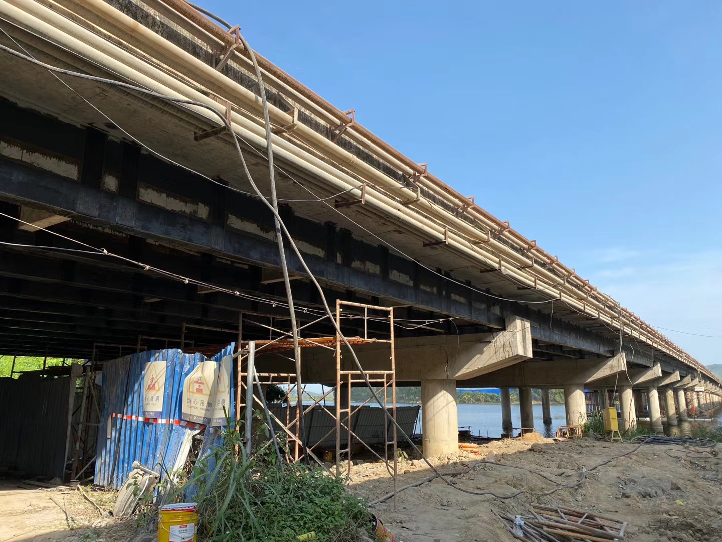 亳州桥梁下部结构抗倾覆加固方法